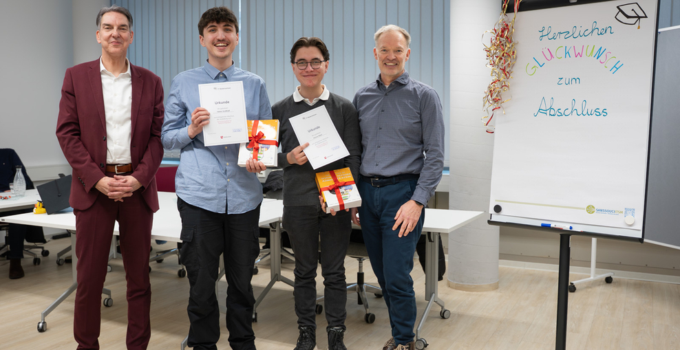 Ausbildung, Abschluss, Gratulation, Geschäftsführung