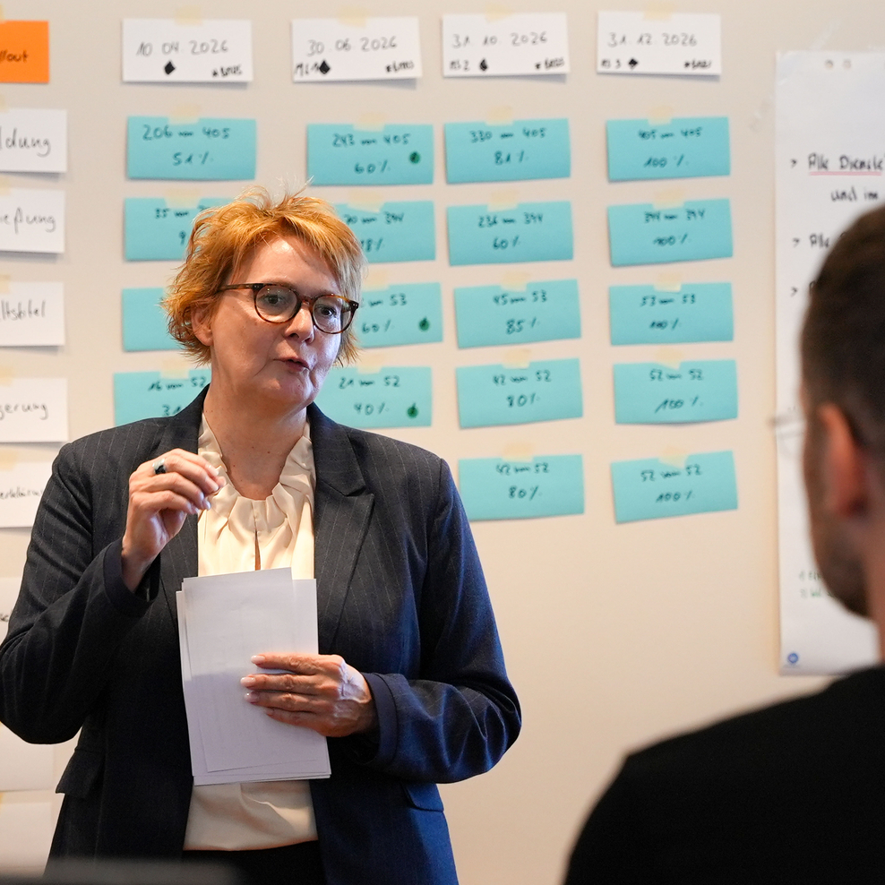 Ministerin Behrens besucht die Taskforce Digitalisierung Niedersachsen